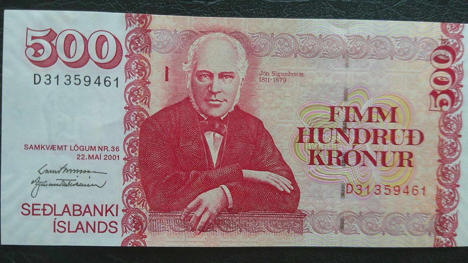 Iceland 500 Kronur  -  2001