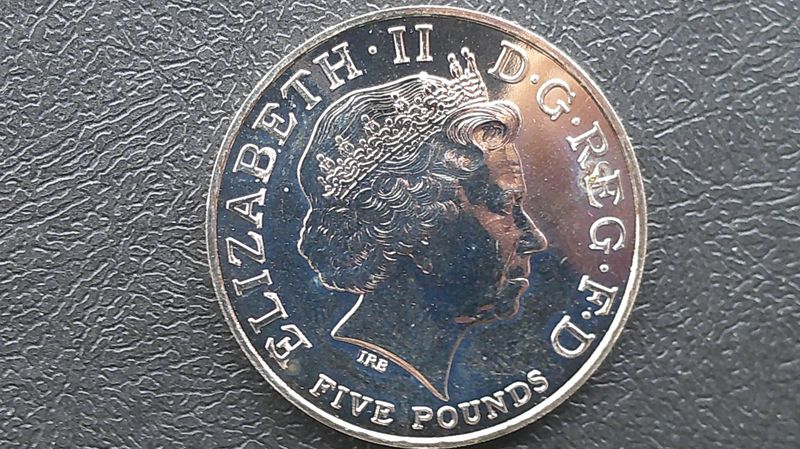 Five Pound Crown - 2002 (Queen Mother Memorial)
