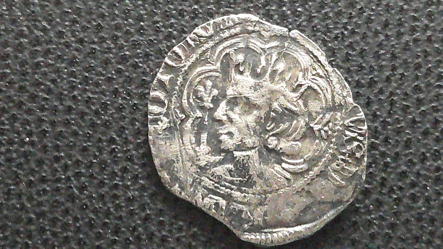 Robert II Halfgroat  -  1371 -1390  (Edinburgh Mint)