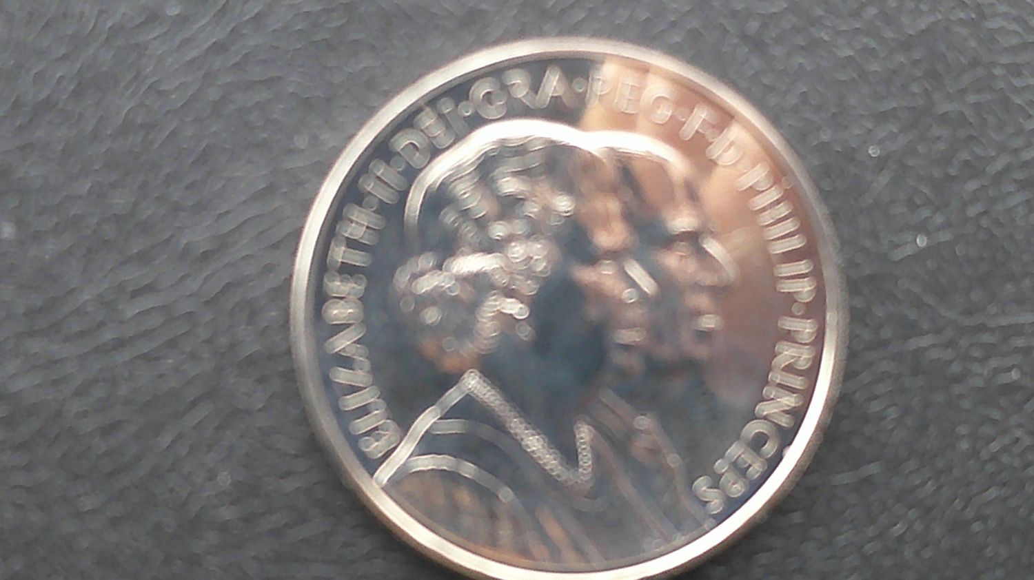 Five Pound Crown  -  2007 (Queens 60th Wedding Anniversary)