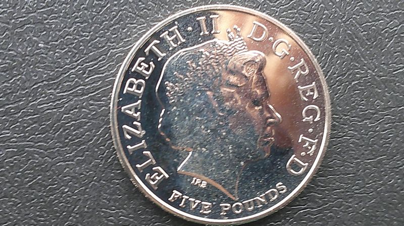 Five Pound Crown  -  2009 (Countdown to the London Olympics)