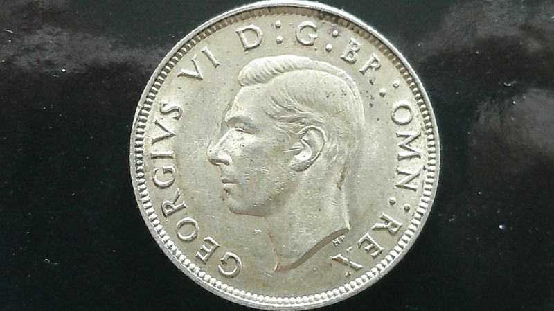 1943  -  Two Shillings
