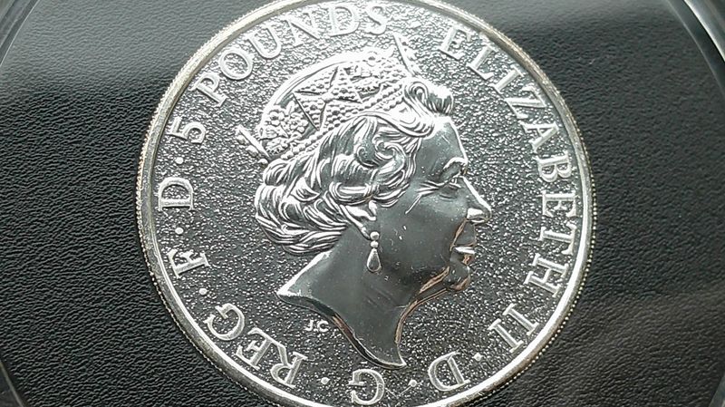2017 - Two Ounce Fine Silver Five Pounds (Queens Beasts  Griffin of Edward III)  MRPD1