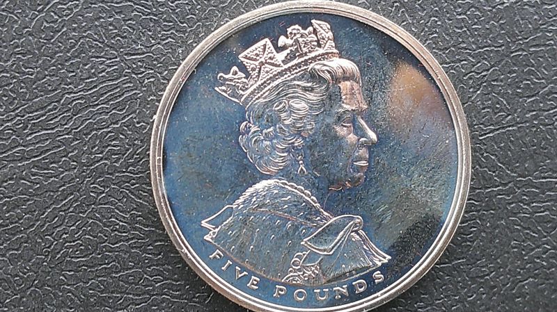 Five Pound Crown - 2002 (Golden Jubilee)