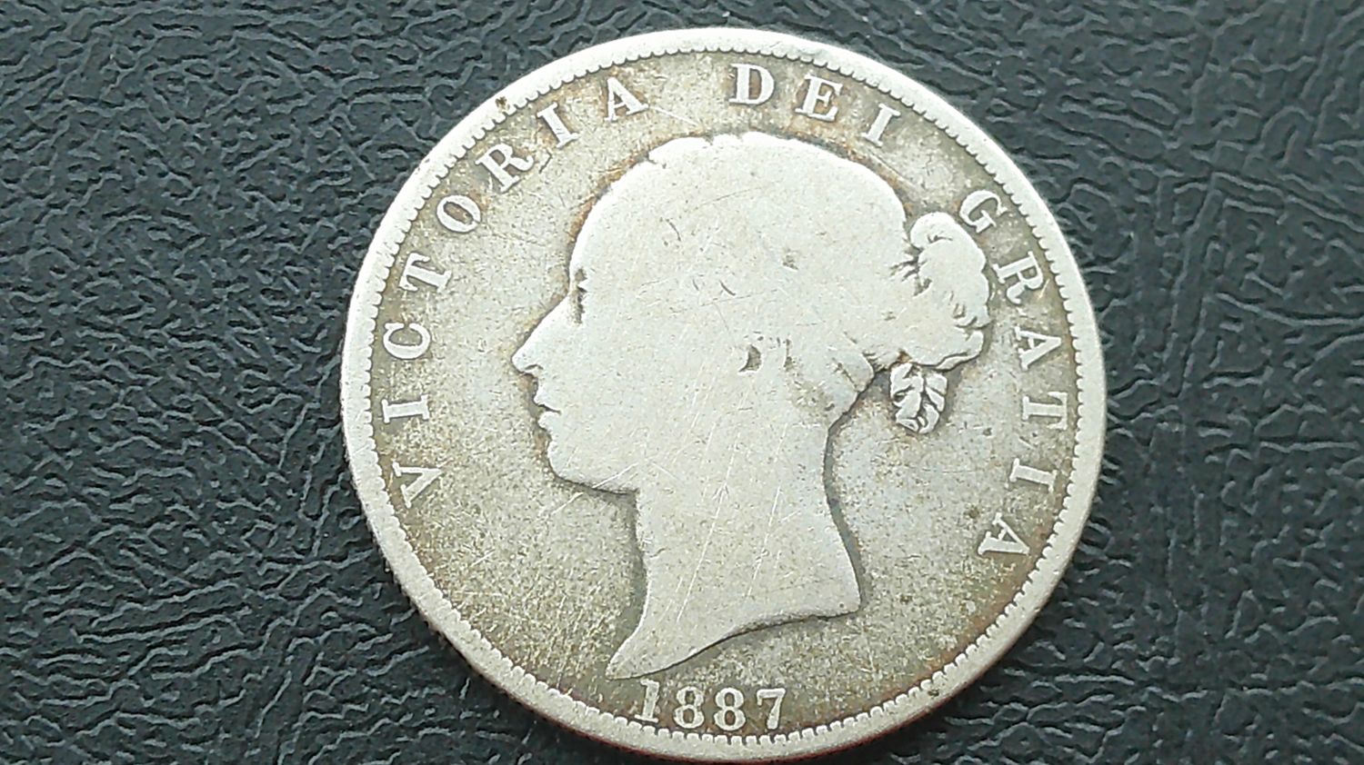 1887 - Halfcrown  Young Head