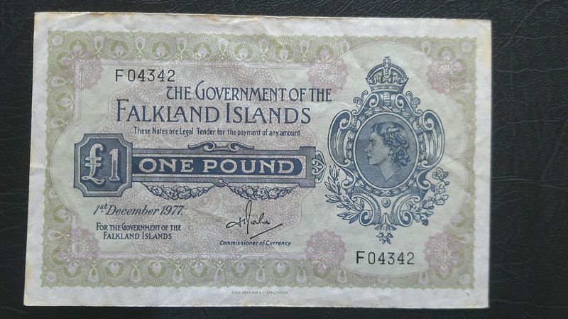 Falkland Islands One Pound - 1977