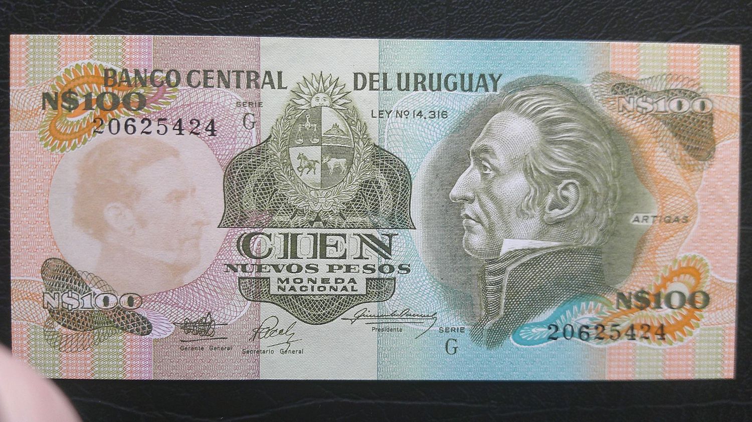 Uruguay 100 New Pesos - 1987