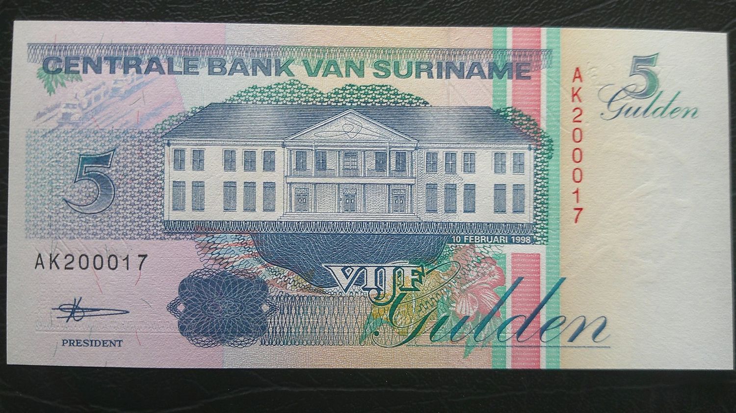 Suriname 5 Gulden - 1998