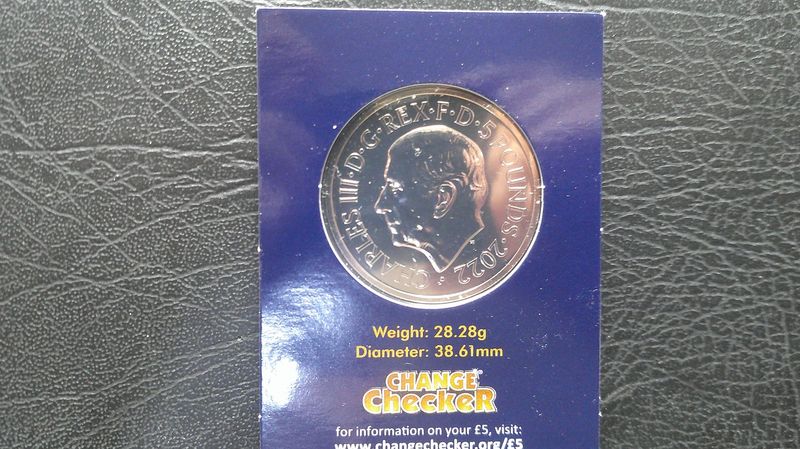 2022 - Five Pounds  (Memorial to Queen Elizabeth II)