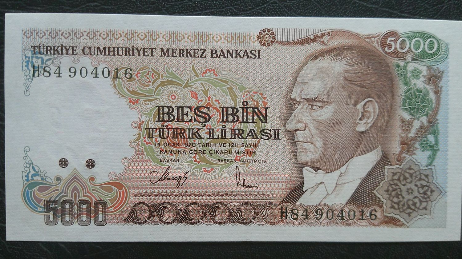 Turkey 5000 Lirasi - 1990