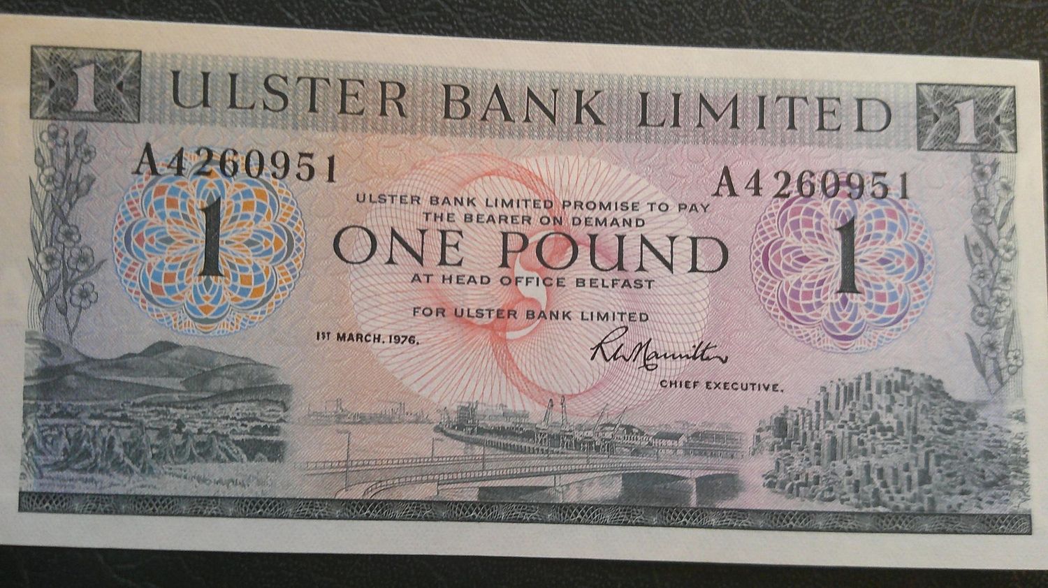 Ulster Bank £1 - 1976