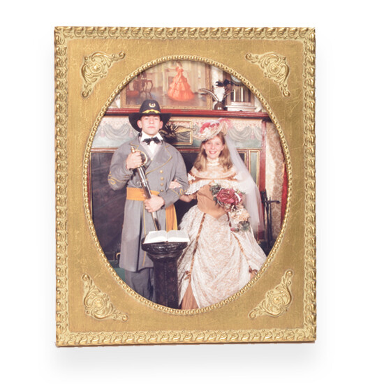 Wooden Photo Frame Gold Rectangle w/ Oval Opening