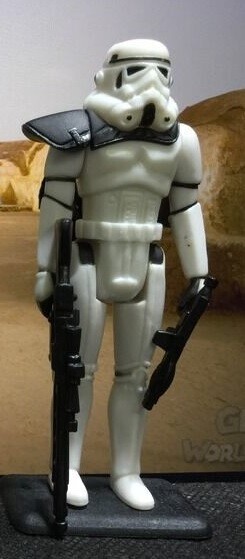 Sandtrooper Figure (Black Pauldron)