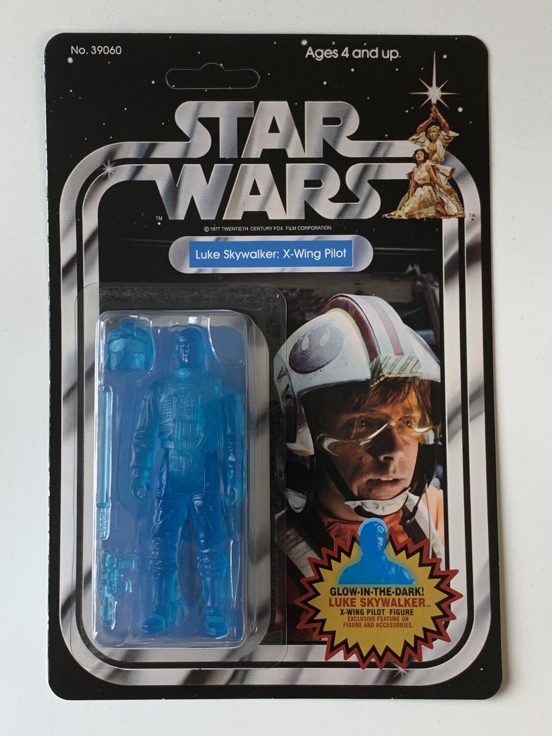 ​CARDED LUKE SKYWALKER (X-WING PILOT) GLOW IN THE DARK BLUE