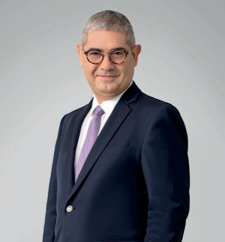 Levy, Frédéric  , CEO, Al Raya Supermarkets