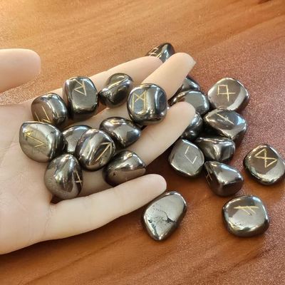 🔮 Gemstone Runes