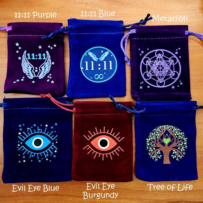 🎨 Velveteen Printed Pouches