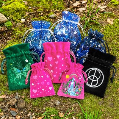 Pouches, Stands, Grids