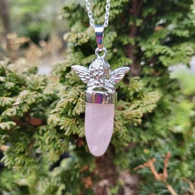 😇 Cherub Pendant with Rose Quartz