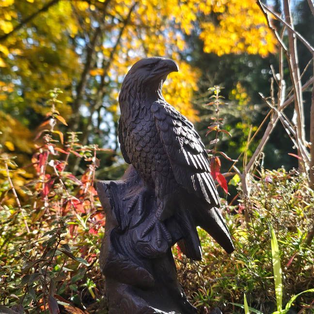 🦅Wings of the Divine – Porcelain Eagle Statue