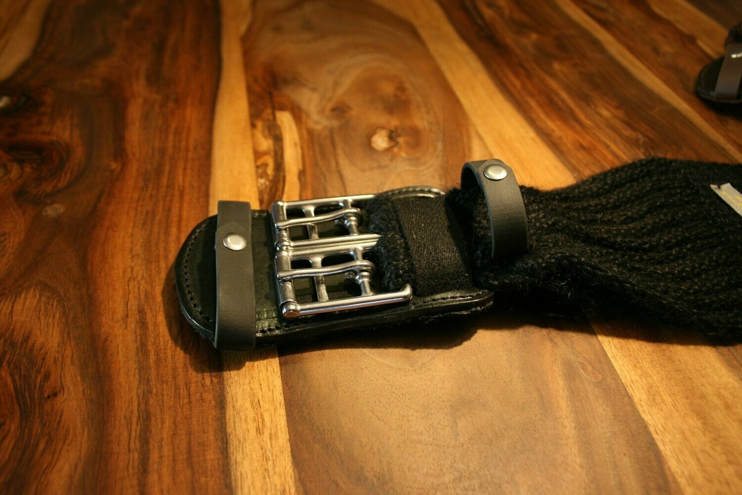 1 Paar Schnallenunterlagen Größe M (medium) passend für unsere 11 cm und 14 cm breiten Kurzgurte 1 Paar Schnallenunterlagen Größe M (medium) passend für unsere 11 cm und 14 cm breiten Kurzgurte
