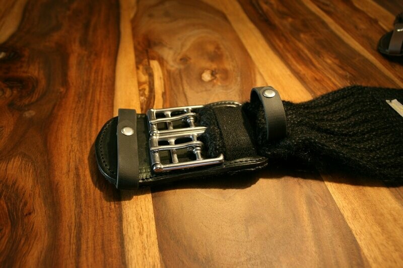 1 Paar Schnallenunterlagen Größe M (medium) passend für unsere 11 cm und 14 cm breiten Kurzgurte