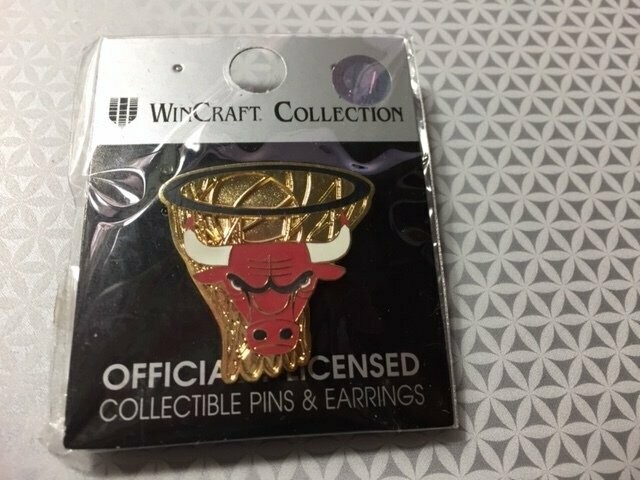 Chicago Bulls Logo and Hoop Shiney Collectible Lapel Pin.
(SALE Reg $8.00 Sale $6.00)