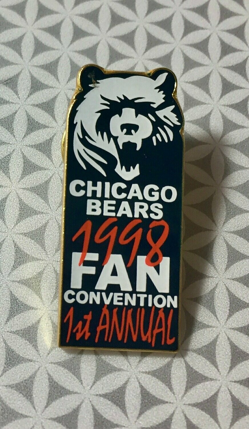 Chicago Bears 1998 Fan Convention 1st Annual Lapel Pin​​ , (LAST ONE)