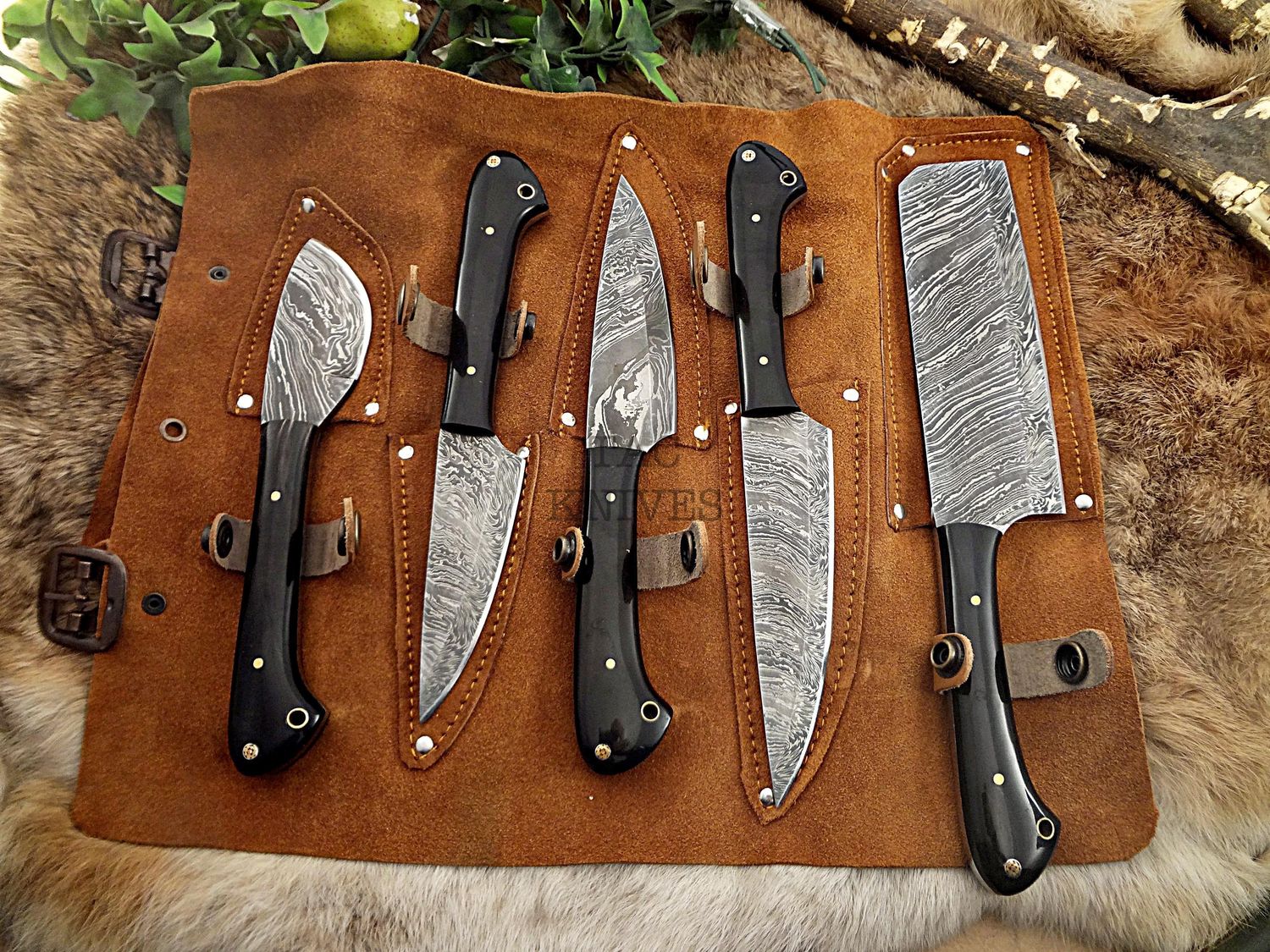 Premium Custom Damascus Steel Kitchen Knife Set - Handmade With Exotic Black Horn Handle