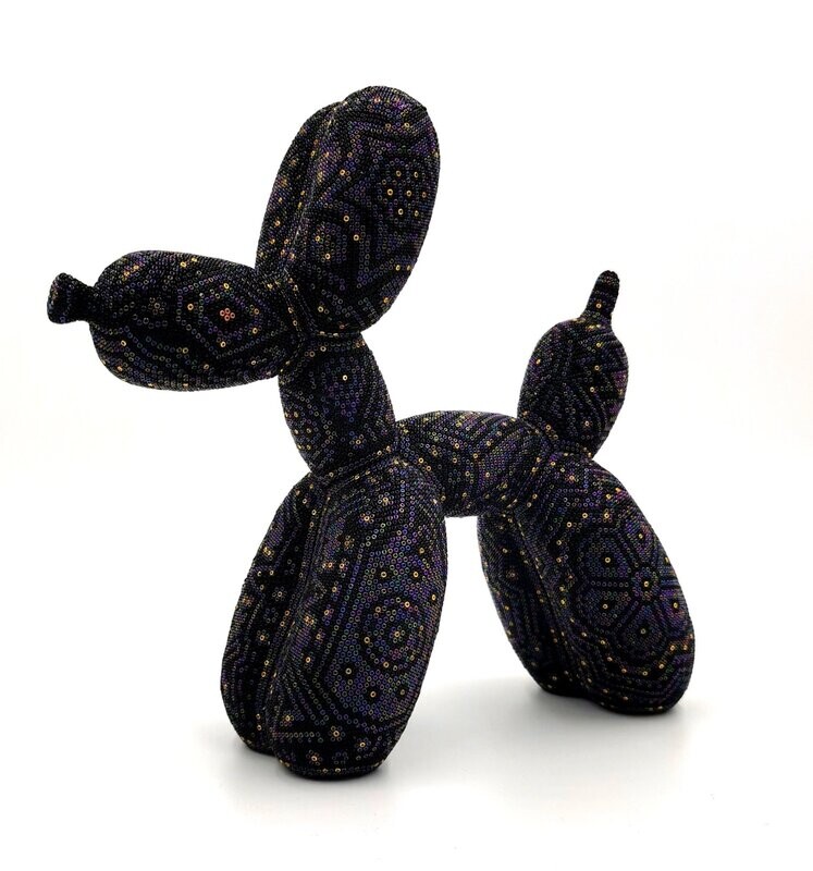 "Black Balloon Dog". Obra expuesta en Casa Decor 2023