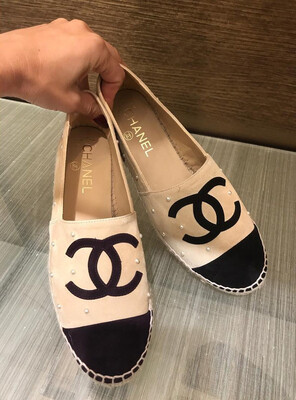 CHANEL CC Espadrilles With Pearls