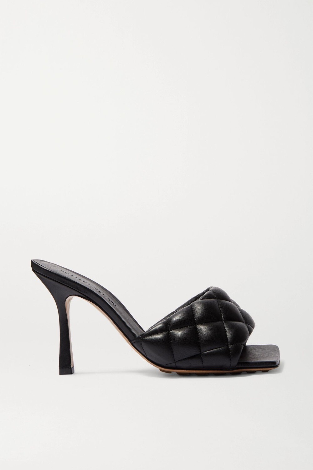 BOTTEGA VENETA
Quilted leather mules