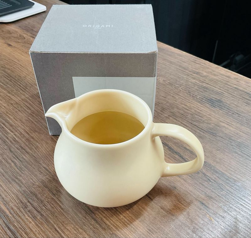 Origami Aroma Coffee Server Matte Beige