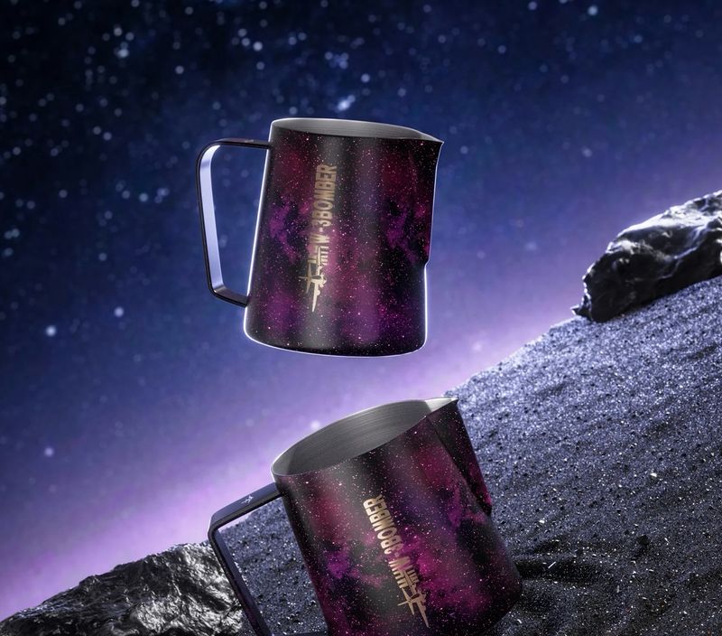 3Bomber Milk Frothing Pitcher Round Spout Purple 600 ml