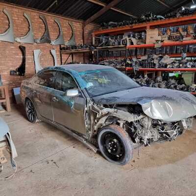 BMW 550i V8 5.0L 5 Series Automatic