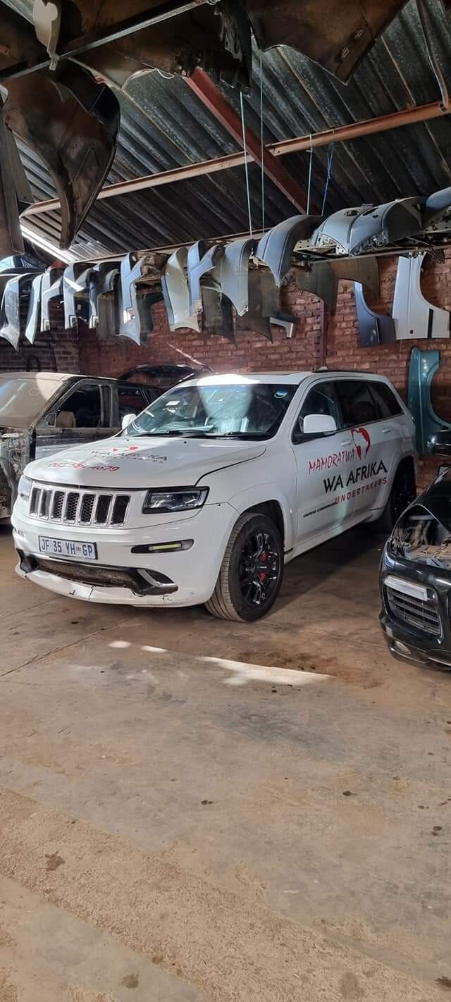 Jeep Grand Cherokee SRT 6.4 Hemi 2014
