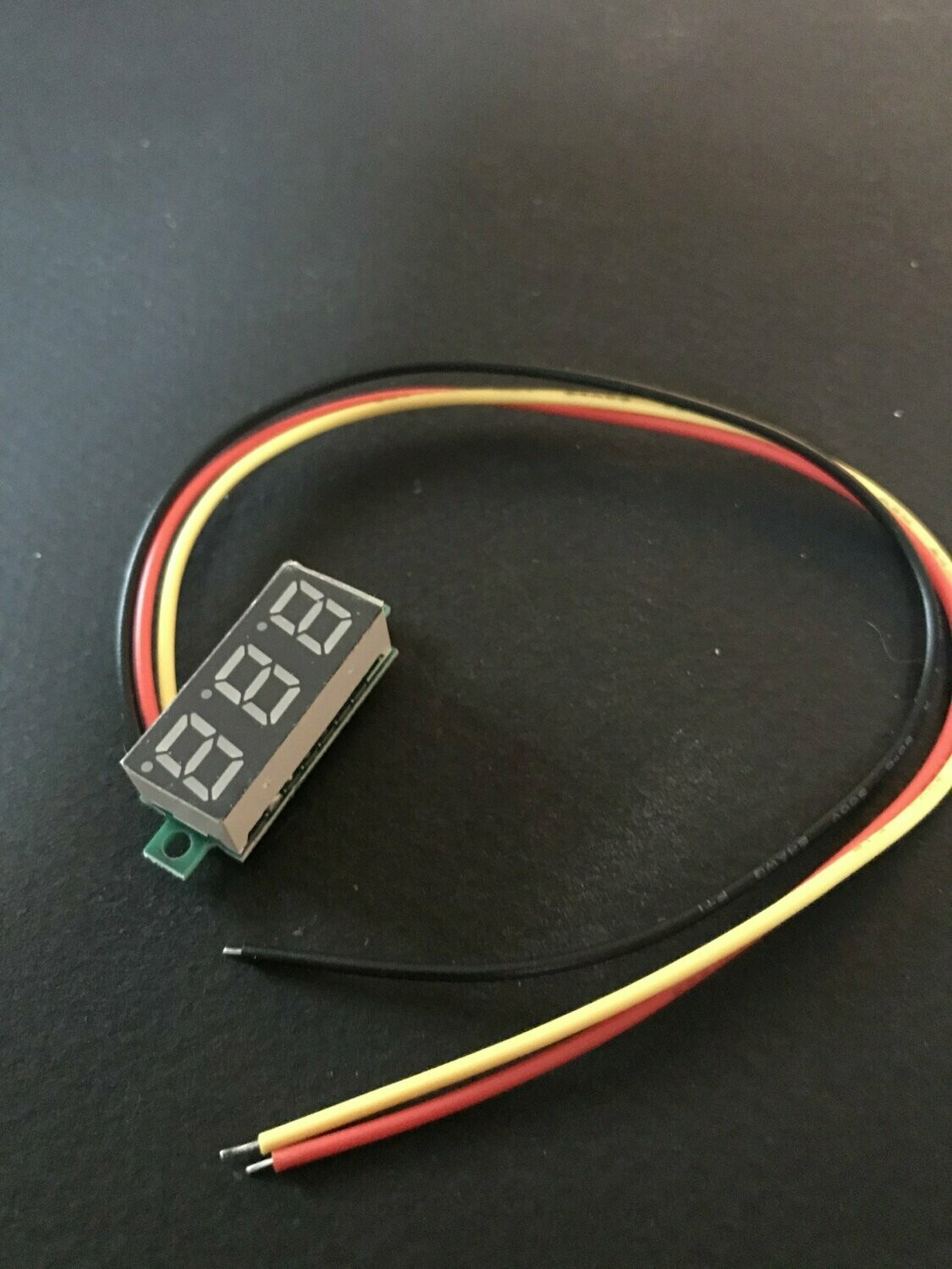 VOLTMETRES 0,28  3 fils