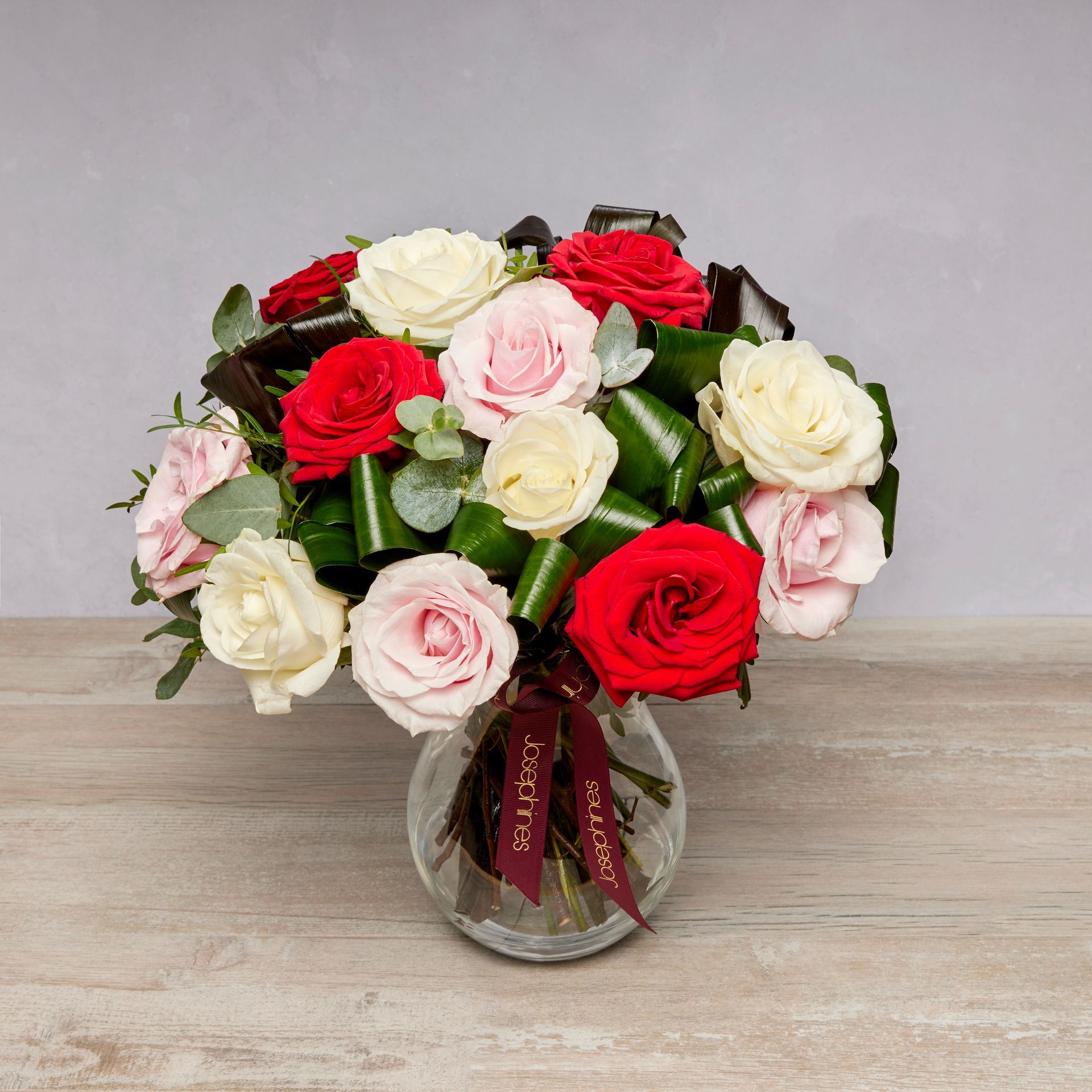 Heavenly Rose Hand-tied Mixed