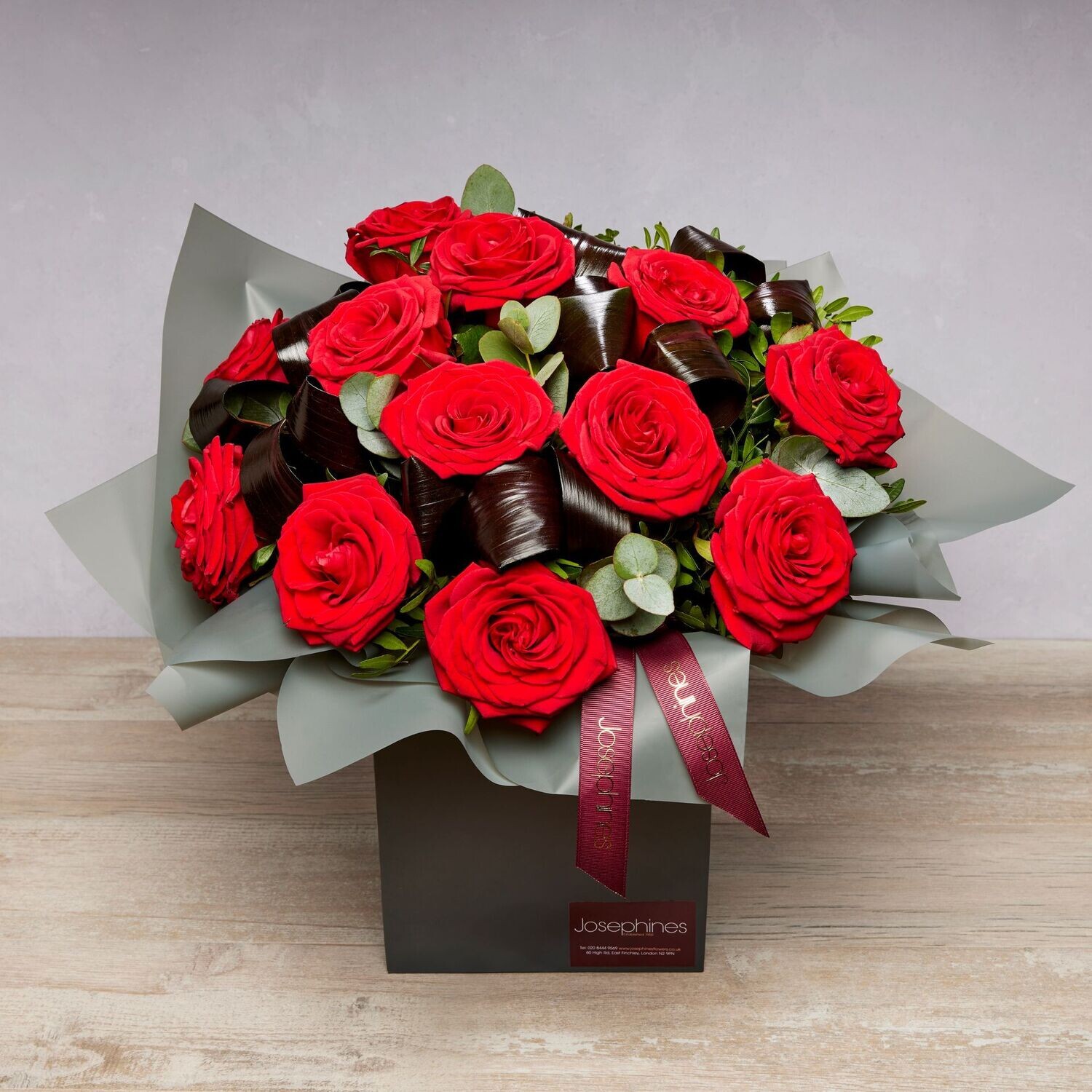 Heavenly Rose Hand-tied Red-Deluxe