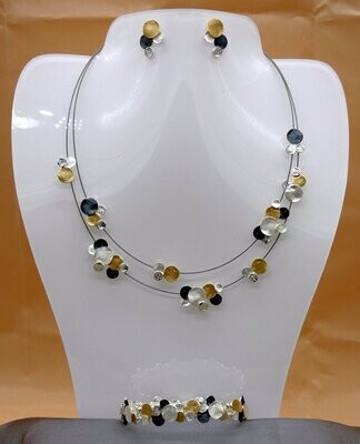 Schmuck-Set, Collier + Ohrstecker + Armband in Tricolor Schmuck-Set, Collier + Ohrstecker + Armband in Tricolor