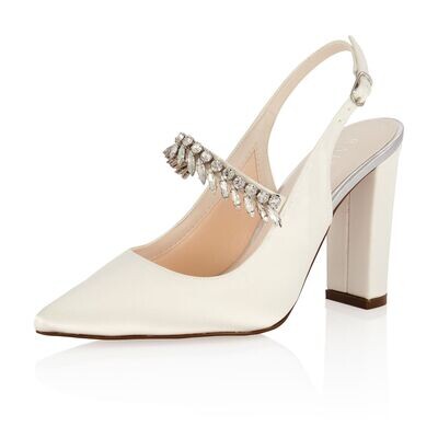 Freja Ivory Satin / Silver Bejewelled von Elsa Coloured Shoes Freja Ivory Satin / Silver Bejewelled von Elsa Coloured Shoes