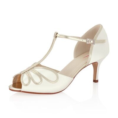 Hira Ivory Satin von Elsa Coloured Shoes Hira Ivory Satin von Elsa Coloured Shoes