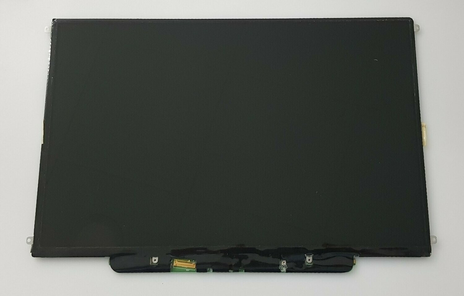 Pantalla 13.3"  30 Pines HD ( 1280  * 800 )  B133EW04
