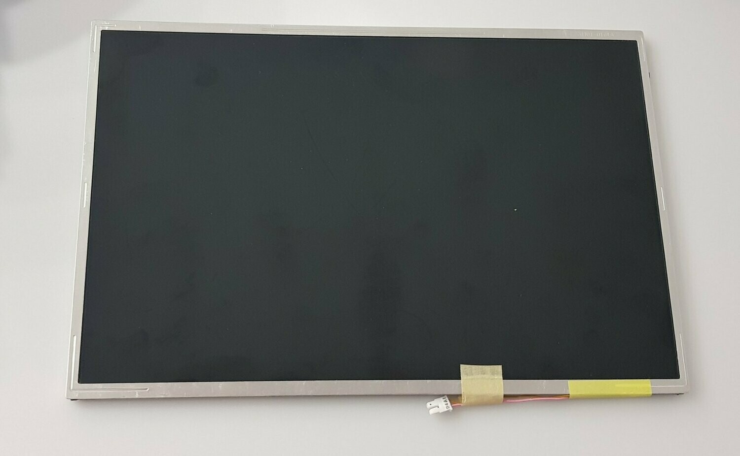 Pantalla 13.3" LCD 20 Pines ( No brackets ) HD ( 1280 * 800 ) LP133WX1 ( TL ) ( A1 )