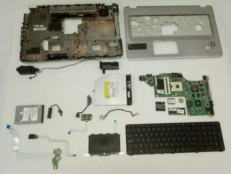 PIEZAS Y COMPONENTES DE  PORTATILES