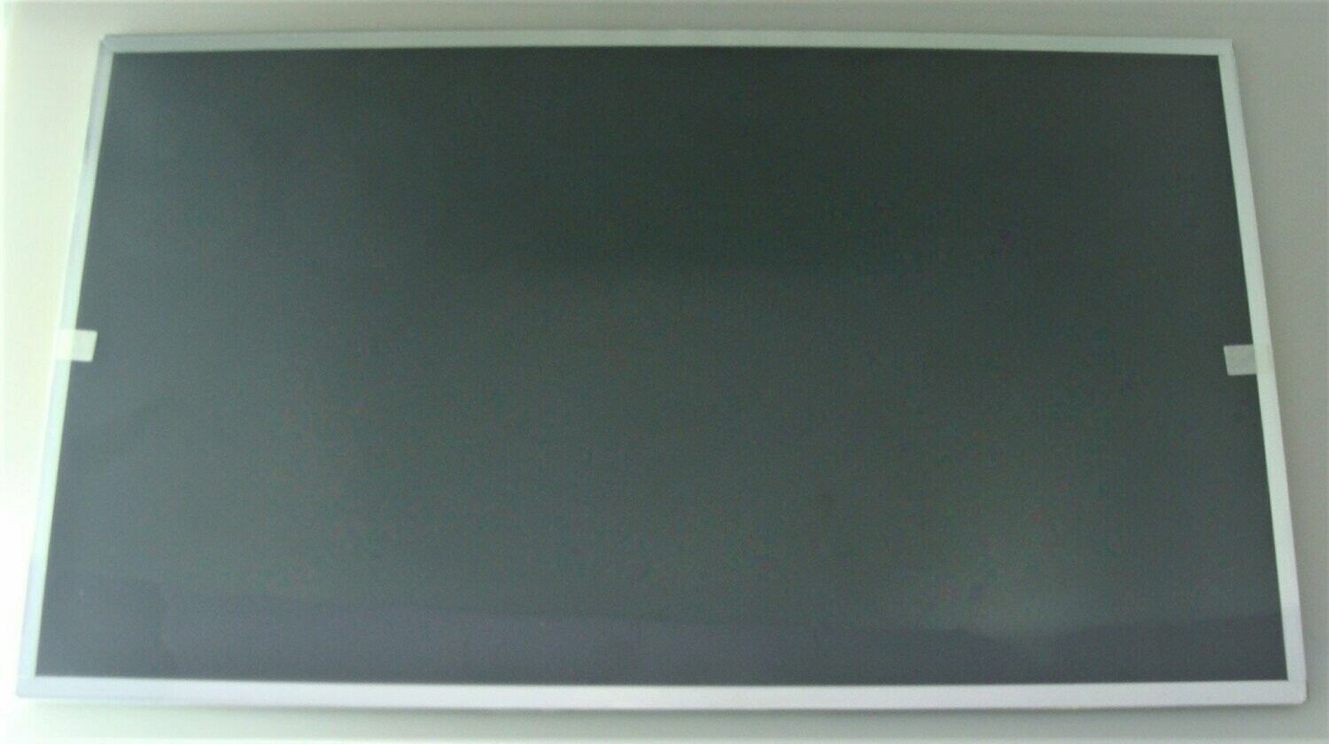 Pantalla 17.3" 40 Pines Matte HD+ ( 1600 * 900 ) LTN173KT02