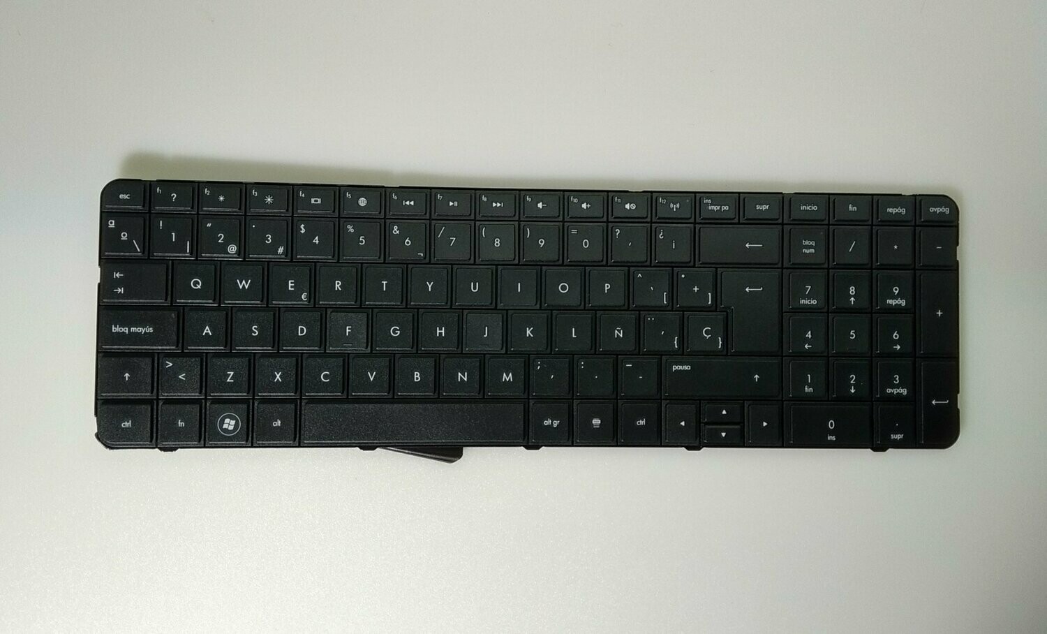Teclado español negro HP Pavilion G7 AER18P00310 633736-071 AER18P00310 633736-071 646568-071 V121146AK1 SP New