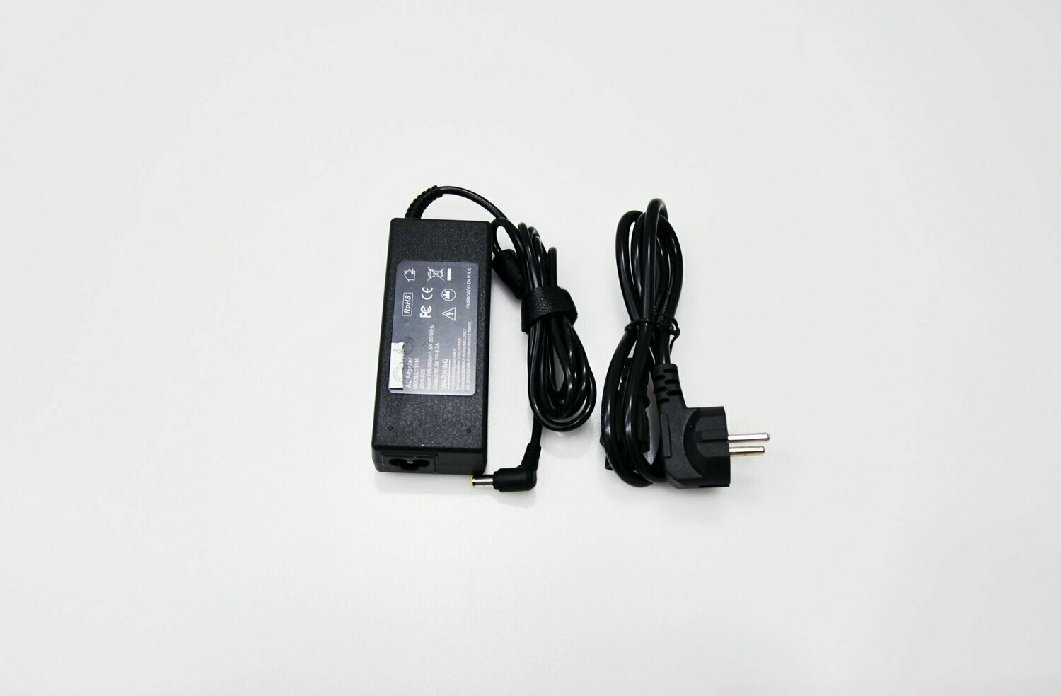 Cargador Compatible Sony Vaio  SVE1512J6EW Series 19.5V 4.7A  90W 6.5 mm × 4.4 mm  ,  NSW24063