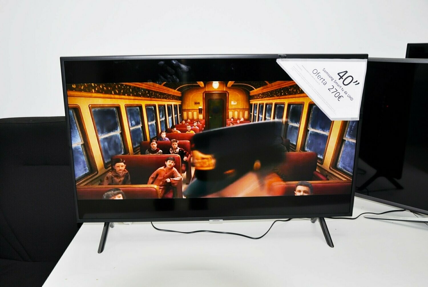 Televisor  Samsung 40" UHD 4K  Smart TV Serie NU7125 , UE40NU7125KXXC V.01