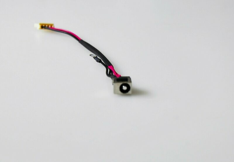 DC Power Jack​ con cable 14cm 4 pines W para Packard Bell SB88 Minos GP2W  , 7427640000